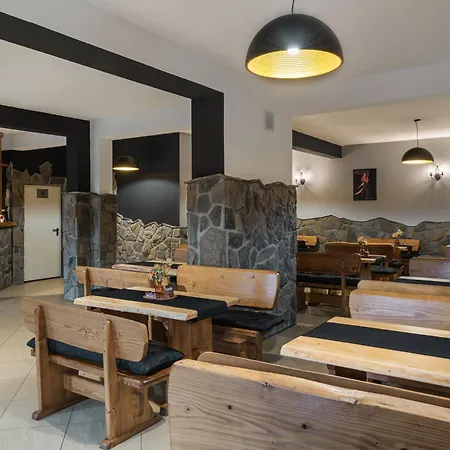 Ognisty Wdzar - Velo Czorsztyn - Czorsztynski - Pieniny -jezioro Czorsztynskie - Πανσιόν Kluszkowce